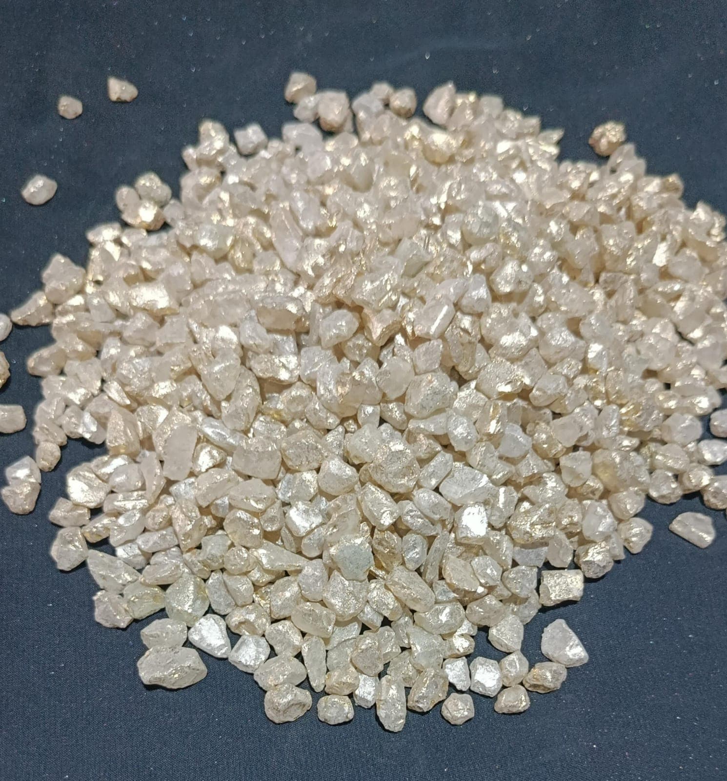 عبوة ريزن من احجار الكريستال