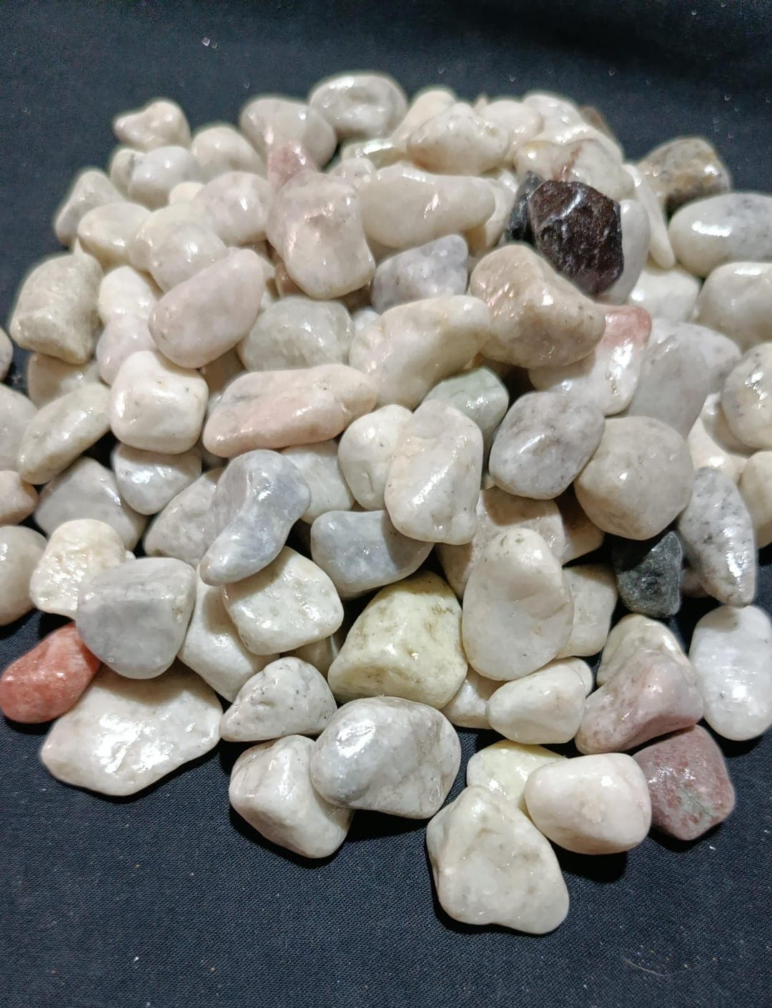 عبوة ريزن من احجار طبيعيه